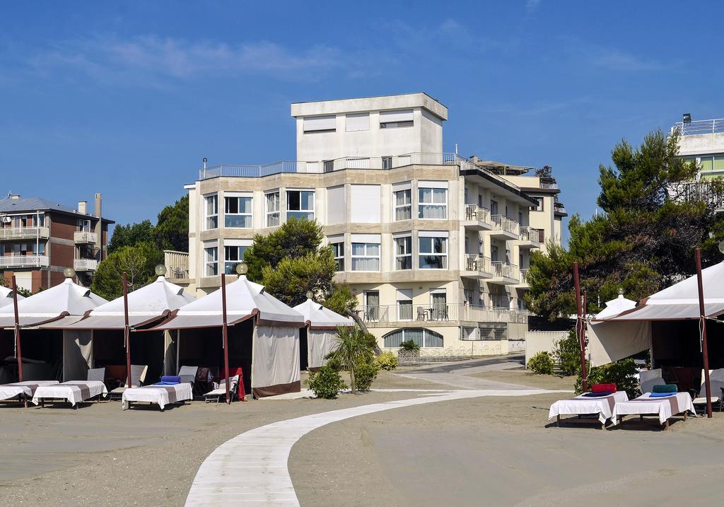 Hotel Petit Palais Lido di Venezia Exterior foto